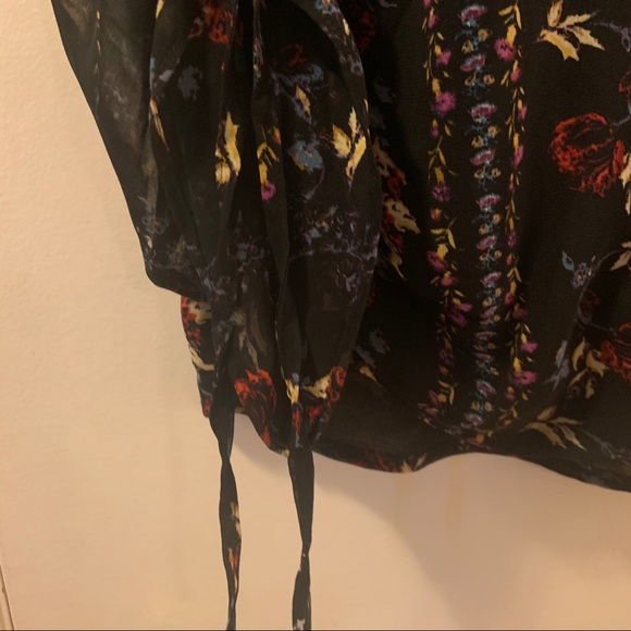 Guess blouse - Picture 3 of 4